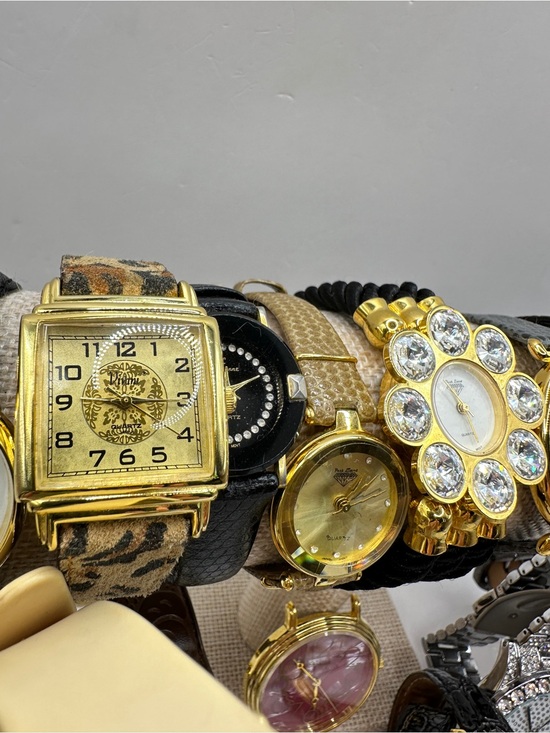 Lot of mixed Vintage Watches includes Park Lane, Victoria Wieck, Cats, JBK &more main image 15